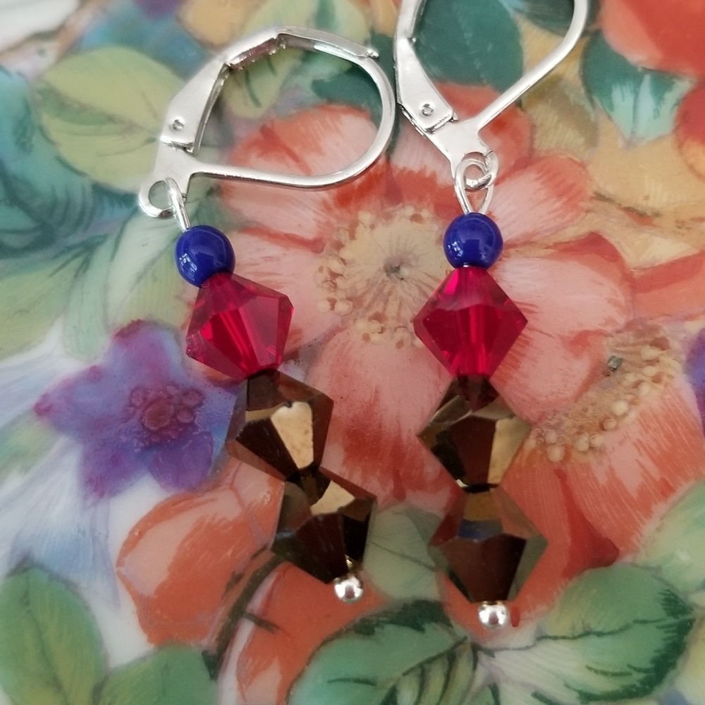 Handcrafted Mona Reeva Earrings - Picture 4 of 4